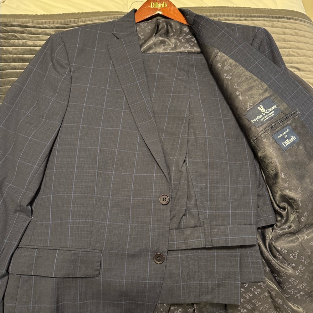 Psycho Bunny suits 
46R